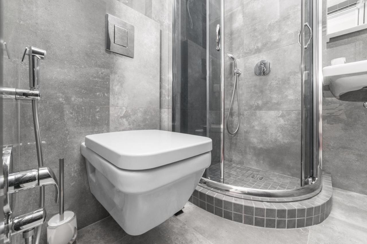 Apart Hotel D'Monica 敖德萨 外观 照片